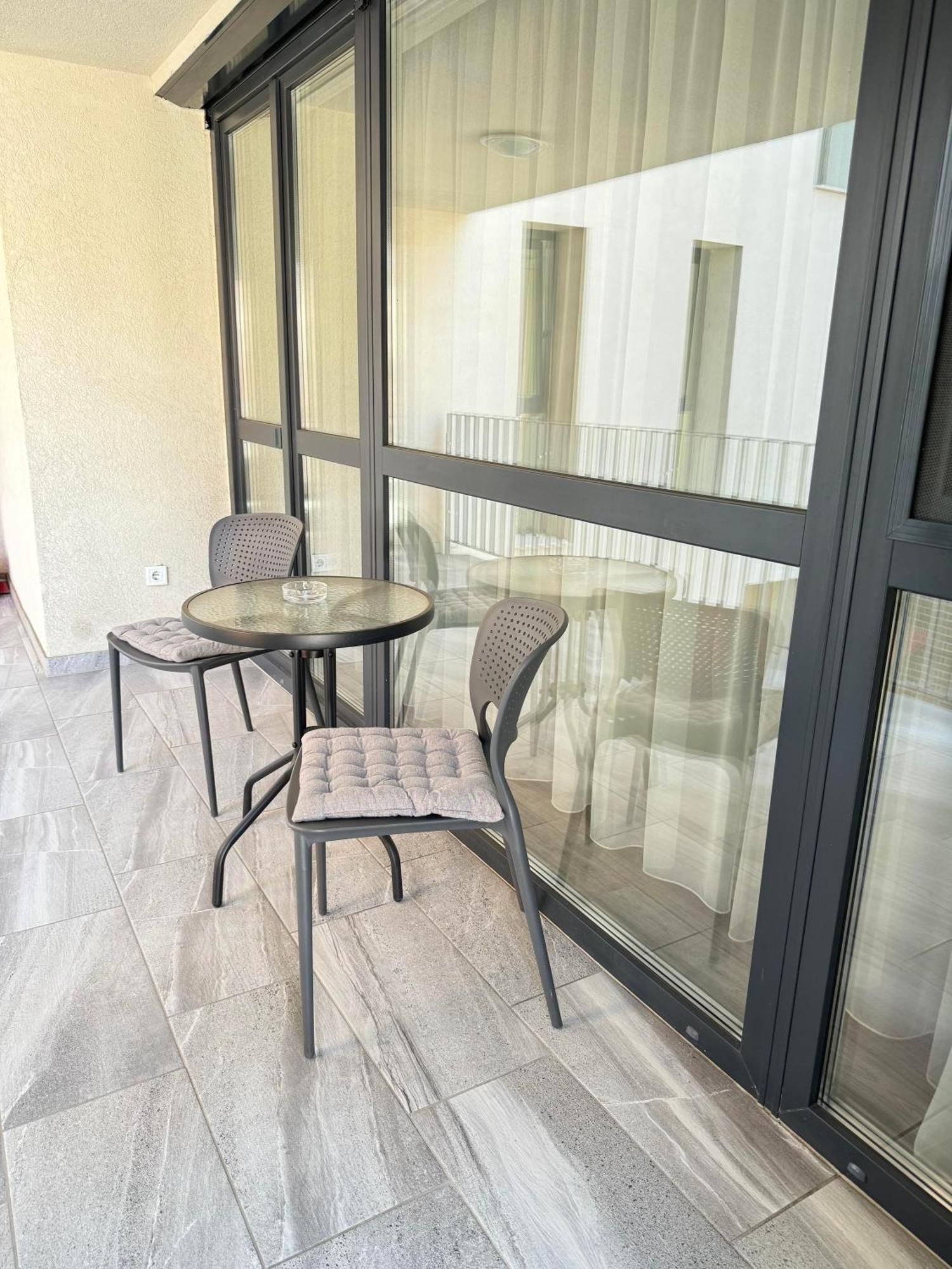 Sunsuite Szegedin Exterior foto